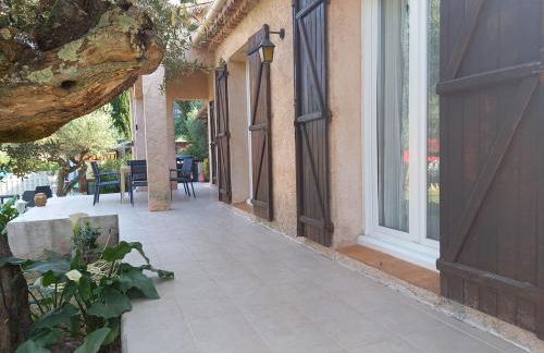Provencal villa with pool, 1500m2 grounds - Foto 5