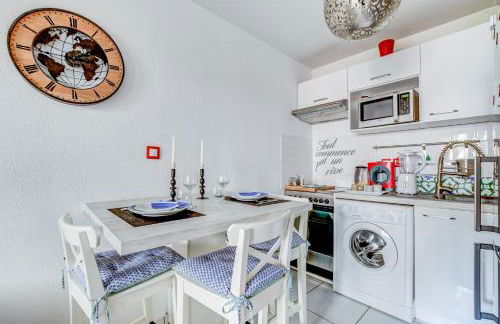 L Oasis studio proche hôpital et aéroport Piscine Parking &Netflix - Foto 11