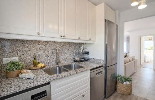 Noctua Estepona Puerto 021 - Photo 8