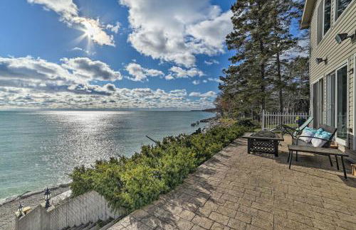 East Tawas Home with Patio, Lake Huron On-Site - Foto 29