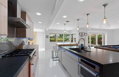 Luxury Kitchen Heated Pool Pool Table Bikes - Foto 19