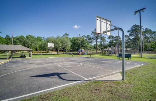 Charming Diamondhead Home with Private Yard! - Foto 39