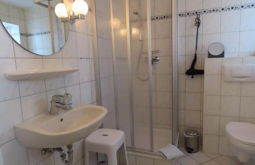 Große Warf mit Rasenfläche - Foto 14