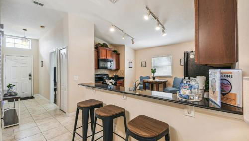 Cozy family Home 5b3b Private Pool 11Mil Disney - Foto 5