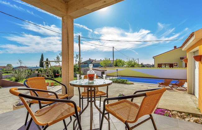 Detached House With Swimming Pool Near the Sea - Foto 13