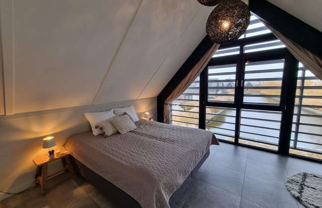 Luxurious Detached Water Villa With Jetty - Foto 33