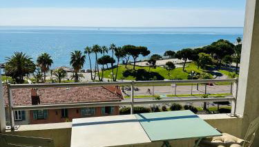 Cote d’Azur Charm, Studio Apartment with panoramic seaview in Nice - Foto 5