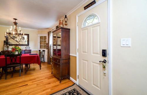 Antique Charm 3BR Gourmet Kitchen & Large Yard - Foto 17