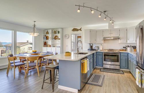 Anacortes Home with Views of Puget Sound - Photo 3