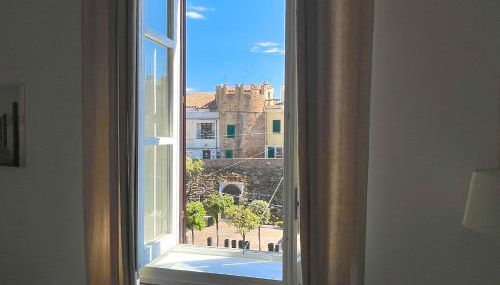 LUNA SUL PORTO Seaview Apartment - Bright and Spacious Flat in Central Nettuno, Steps from the Marina, Beaches, and Train Station - Photo 2