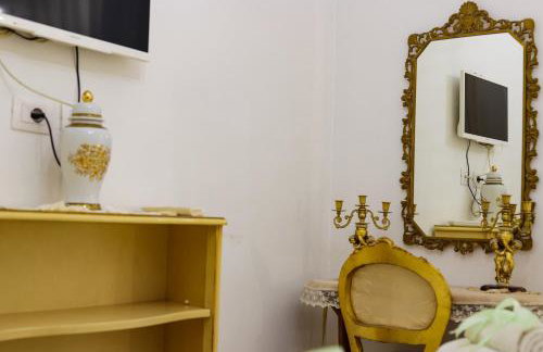 Giallo Napoletano Home - Photo 10