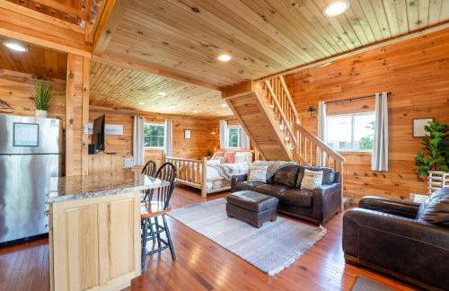 Cloud 9 Cabin with an indoor pool hot tub & fire pit - Foto 1