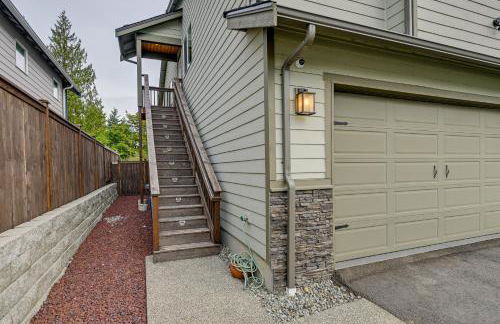 Easy Commuting! Modern SeaTac Unit with Fireplace - Foto 24