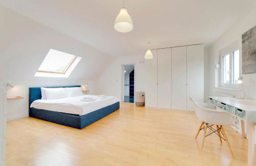 Pass the Keys 49 Byron Square Modern and Spacious 3 Bed Home with Free Parking - Foto 42