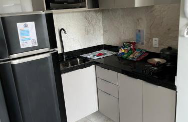 FLAT BEM LOCALIZADO COM PISCINa - Foto 7