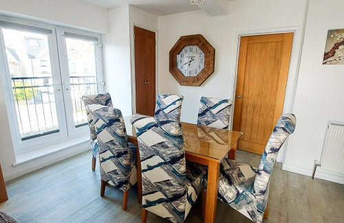 Meadow View Apartments are 2 and 3 bedroomed with private parking - Foto 56