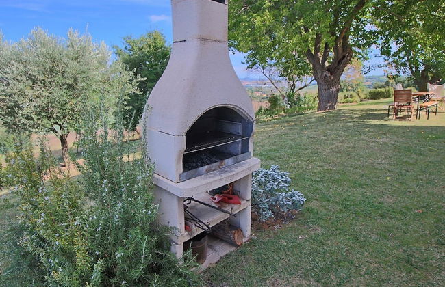 Cottage in Montelabbate With Pool & Forest - Foto 20