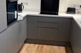 2 Bedroom Central Apartment - Photo 4