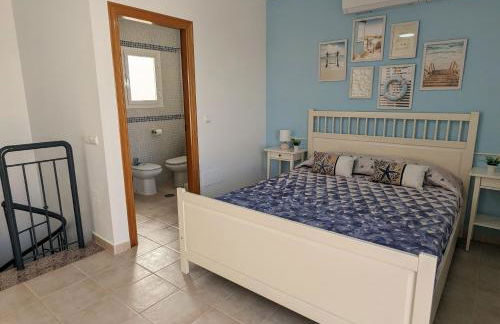 Apartamento Las Palmeras - Con Terraza, barbacoa, aire acondicionado y a 250m de la playa! - Foto 16