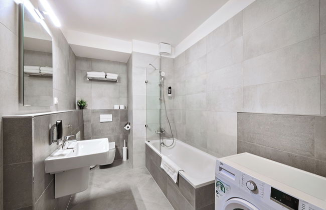 CityWest Apartments - Photo 14