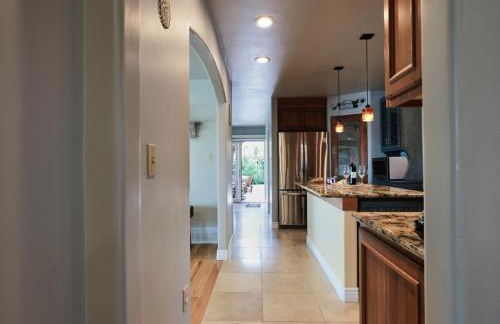 Amazing Views, Amazing Modern Broadmoor Home - Foto 75