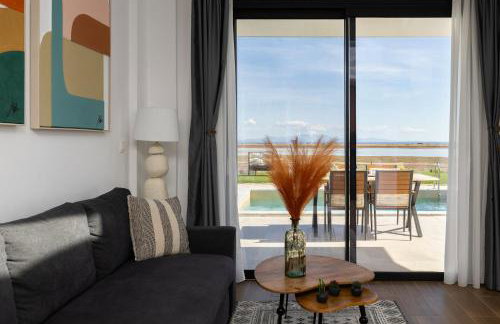 Flamingo View Suites & Villas - Photo 27