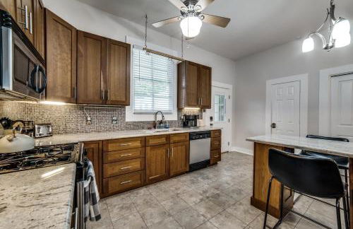 Downtown Historic 2Bdrm, Walk to Riverwalk, Alamo; Beautifully Renovated! - Foto 14