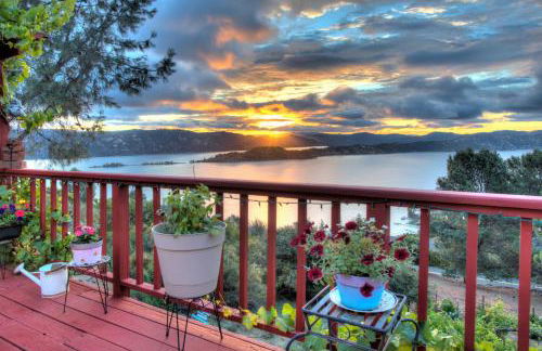 Spacious Kelseyville Home with Large Lakefront Deck! - Foto 24