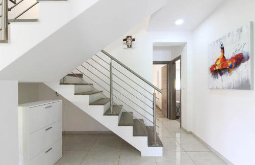 Wonderful villa wit pool surrounded by nature, high level of privacy a few minutes to the beach and town center by car by WiiBuk - Foto 2