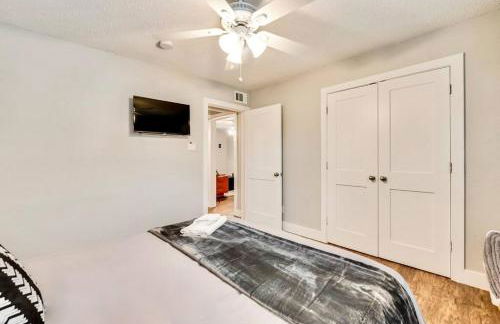 Global Cup Love for Dallas - Close to Deep Ellum & AAC - Foto 29