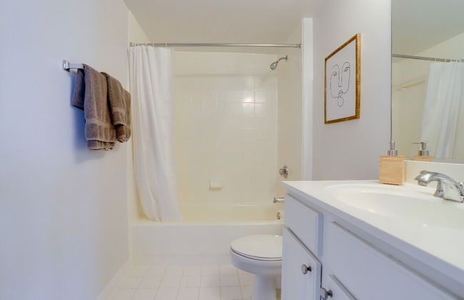 Cozy 1 Bedroom Condo Ballston - Foto 11