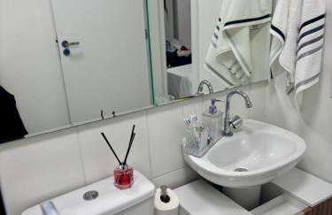 Studio Home Office Completo Cama Queen e Ar Condicionado Vista Panorâmica - Foto 77