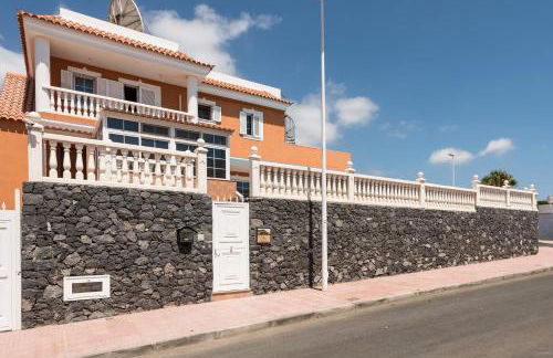 Villa Naranja with private heated pool, sea views, air conditioning, terrace, ITV and BBC channels, Wifi - Foto 24