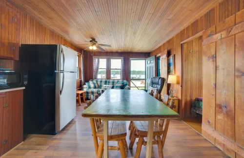 Beach and Dock Access Upper Peninsula Retreat 7 - Foto 7