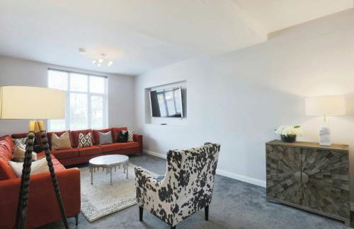 Large Luxury Home in Solihull - Sleeps 14 near NEC & BHX - Foto 6