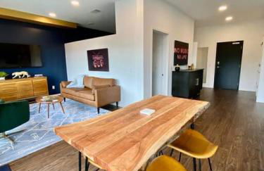 CHIC Modern Nashville Condo POOL, PATIO, PARKING - Foto 9