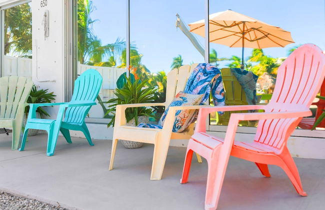 Seabreeze Cove Waterfront Gem 38 Foot Dock Cabana Club - Foto 3