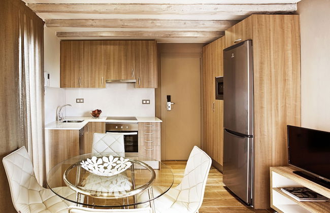 Milà Apartamentos Barcelona - Foto 13