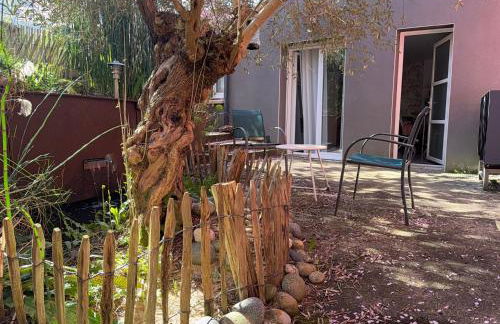 Rez de Jardin Terrasse Literie Haut de gamme Proche Gare et Hyper Centre - Foto 1