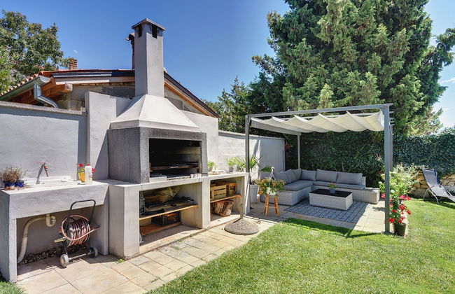 Villa in Pula Near Beach With Private Pool - Foto 31