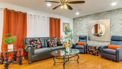 Pool, Hot Tub and Backyard Fun! Savannah Retreat - Foto 5