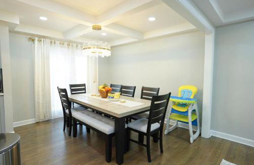 Modern Luxe Retreat -Heart of Chesterfield - Foto 59