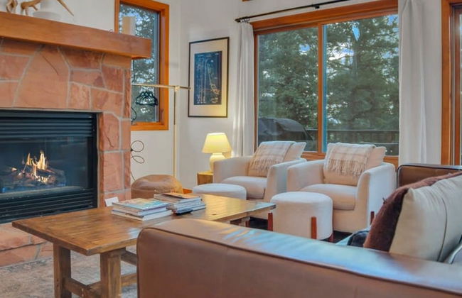 Reduced Nightly Rates! Park City Cabin, Hot Tub, Fire Pit - Sleeps 14 - Photo 23