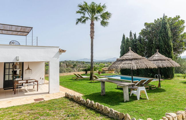 Villa With Saltwater Pool - Foto 37