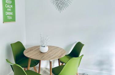 Dover Port in quiet location with Castle Views and off road parking - Foto 7