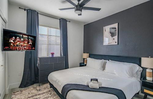 Relaxed 2BD King Bed Pool, Hot Tub, Gym, Parking - Foto 5