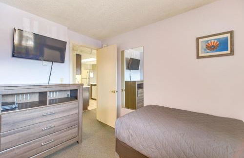 Walk to Ski Shuttle! Mountainside Resort Condo - Photo 16