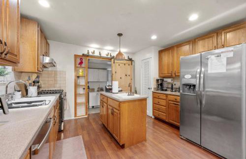 2 Homes • Hot Tubs x2 • Heated Pool • Fire Pit - Foto 58