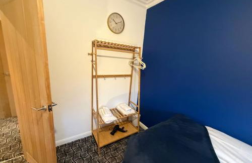 Tower House 2BR 10 Minutes from Alton Towers - Foto 3
