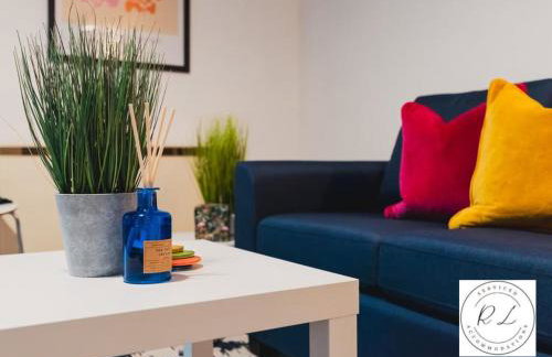 Elegant Wigston Getaway - Modern Comfort & Free Parking - Foto 4